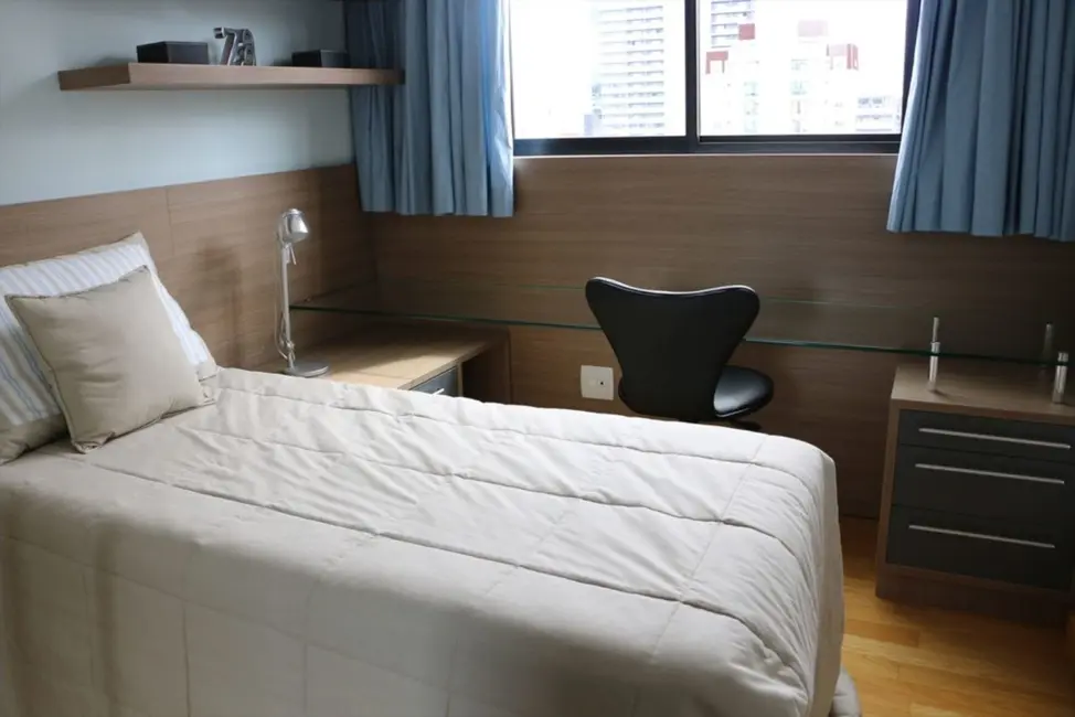 Foto 9 de Apartamento com 2 quartos à venda, 76m2 em Água Verde, Curitiba - PR