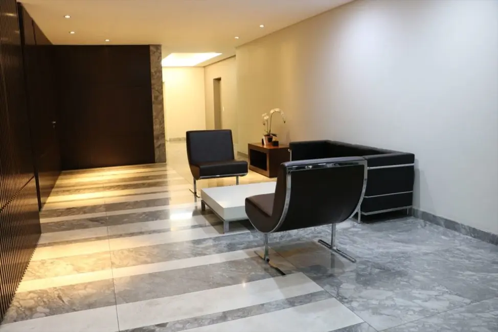 Foto 3 de Apartamento com 2 quartos à venda, 76m2 em Água Verde, Curitiba - PR