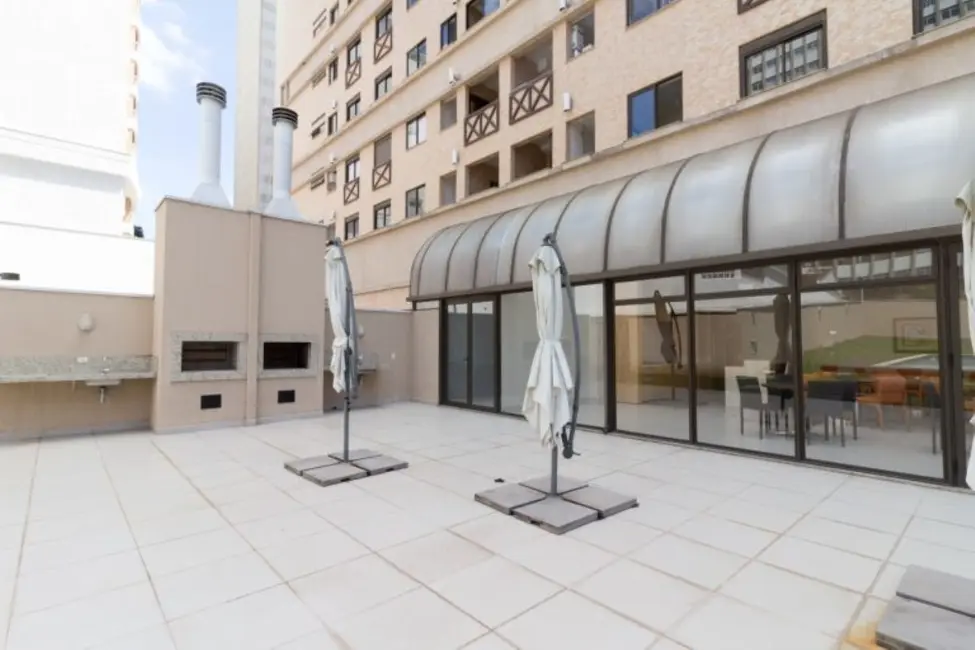 Foto 8 de Apartamento com 2 quartos à venda, 84m2 em Centro, Curitiba - PR