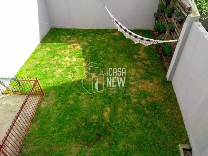 Sobrado com 4 quartos à venda, 146m2 em Campo Comprido, Curitiba - PR - imagem 6 Foto 6 de Sobrado com 4 quartos à venda, 146m2 em Campo Comprido, Curitiba - PR