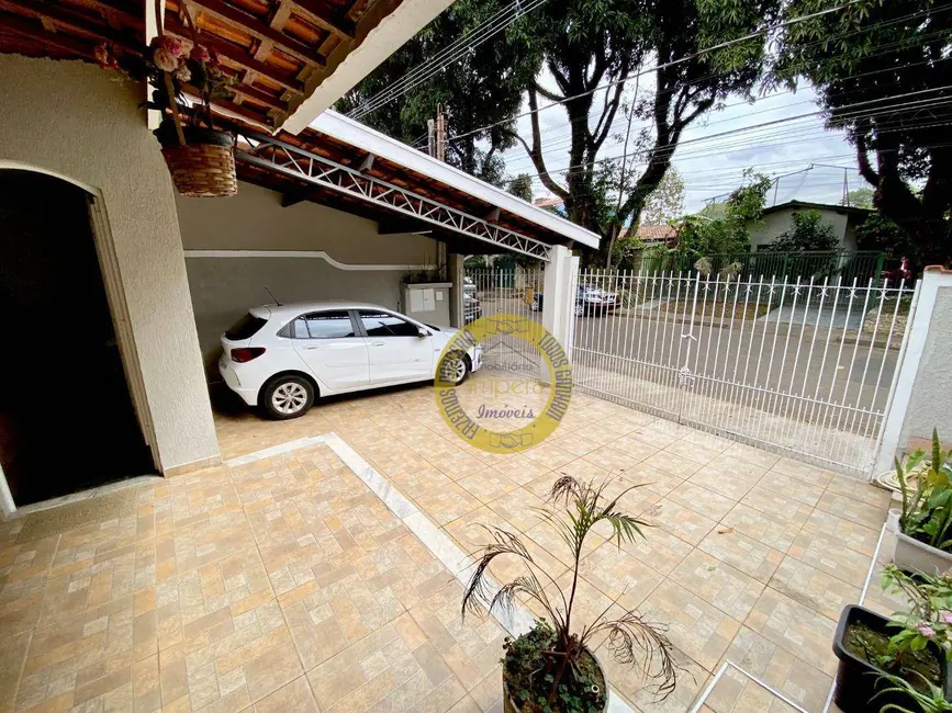 Foto 2 de Sobrado com 4 quartos à venda, 200m2 em Sao Jose Dos Campos - SP