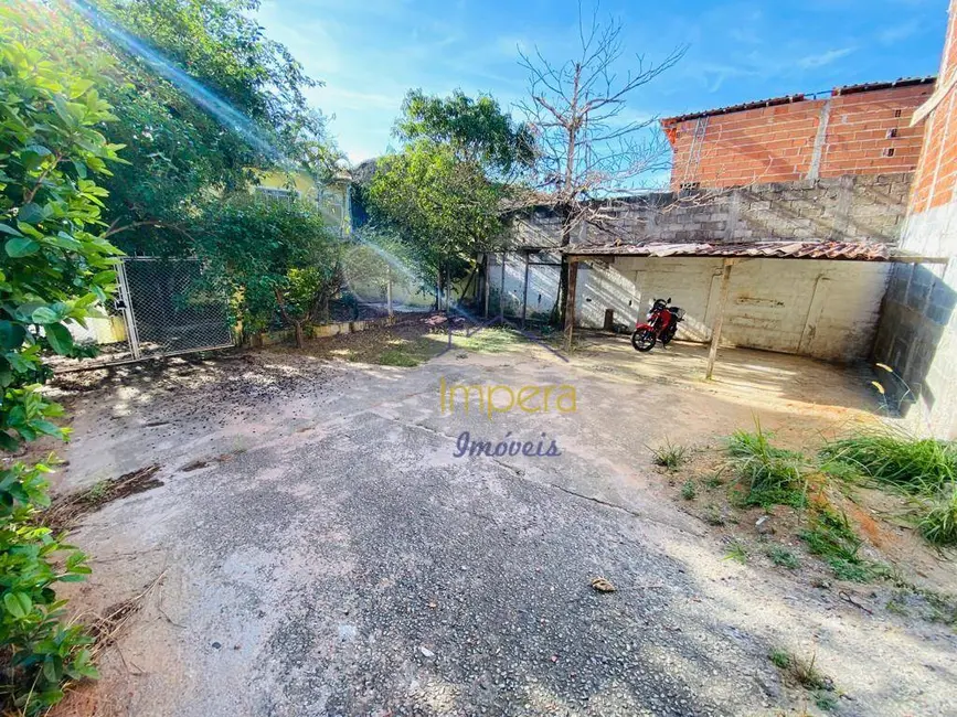 Sobrado com 3 quartos à venda e para alugar, 558m2 em Sao Jose Dos Campos - SP - imagem 3 Foto 3 de Sobrado com 3 quartos à venda e para alugar, 558m2 em Sao Jose Dos Campos - SP