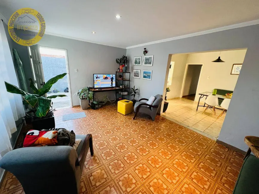 Foto 2 de Casa com 3 quartos à venda, 280m2 em Sao Jose Dos Campos - SP