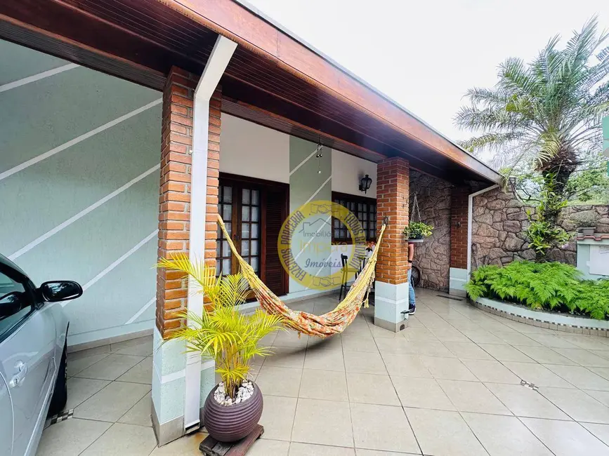 Foto 3 de Casa com 4 quartos à venda, 300m2 em Sao Jose Dos Campos - SP