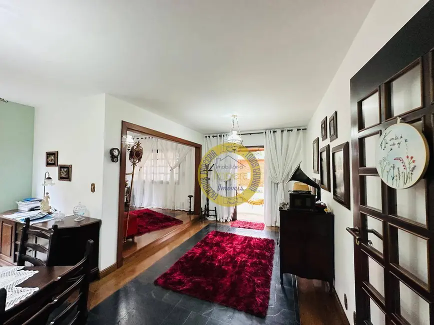 Foto 7 de Casa com 4 quartos à venda, 300m2 em Sao Jose Dos Campos - SP