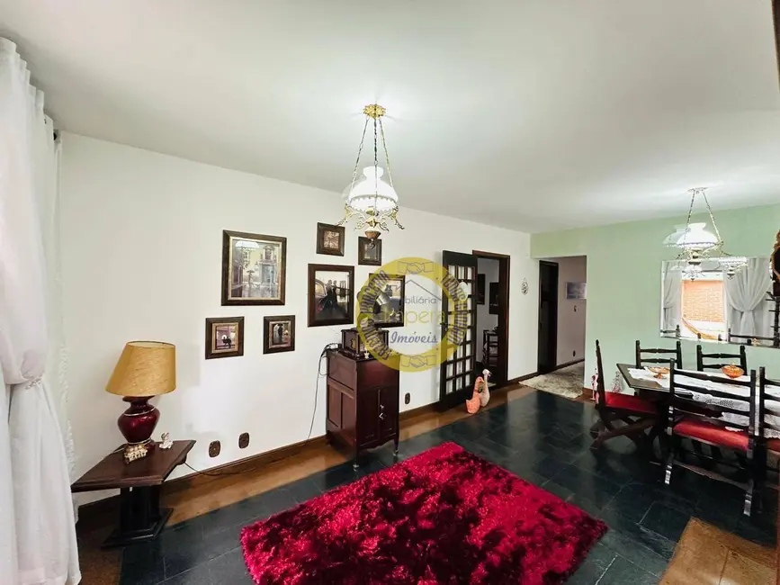 Foto 6 de Casa com 4 quartos à venda, 300m2 em Sao Jose Dos Campos - SP