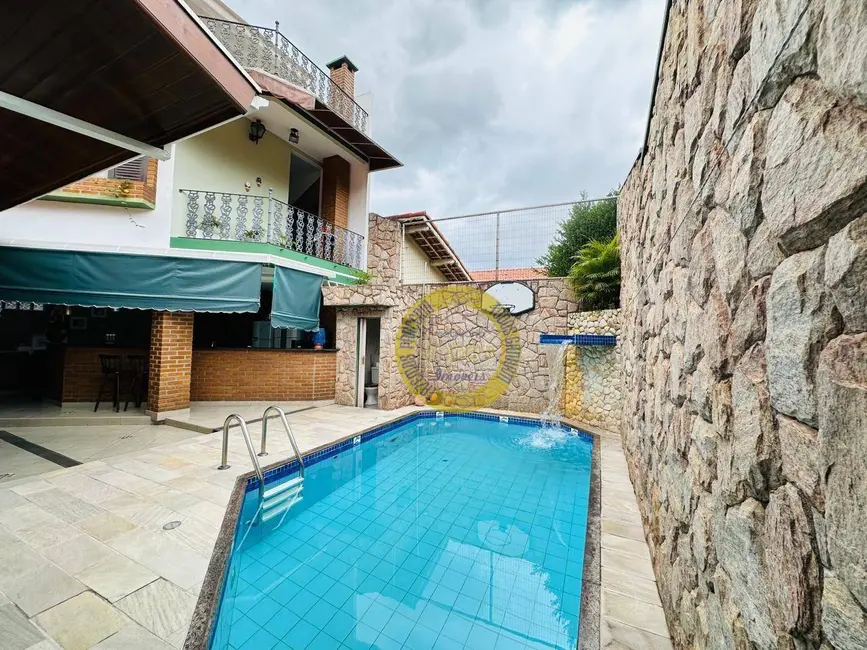 Foto 1 de Casa com 4 quartos à venda, 300m2 em Sao Jose Dos Campos - SP