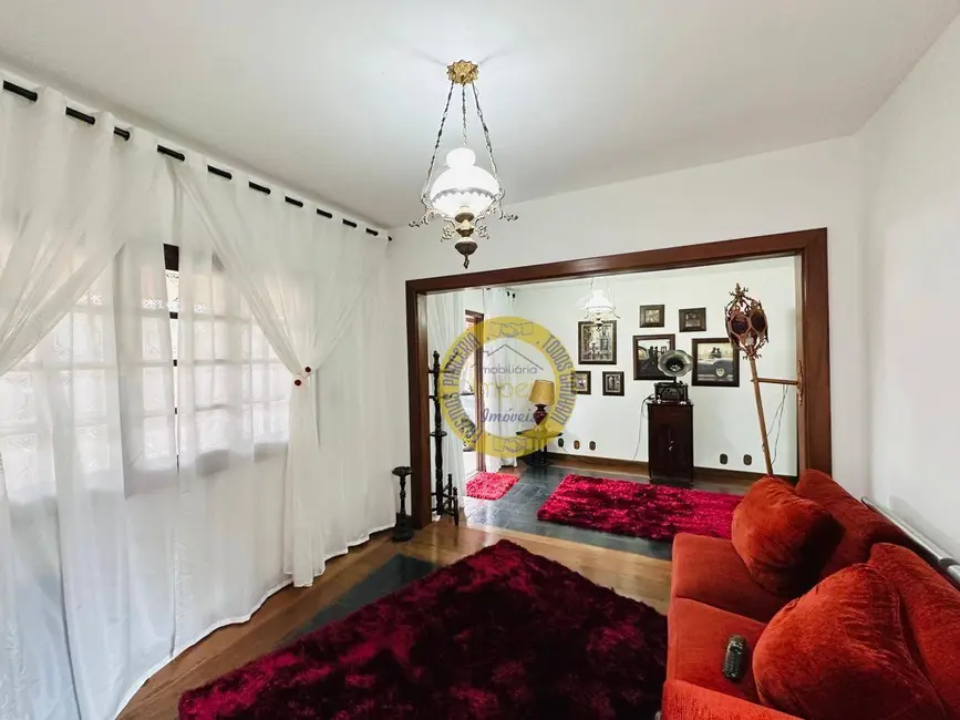 Foto 5 de Casa com 4 quartos à venda, 300m2 em Sao Jose Dos Campos - SP