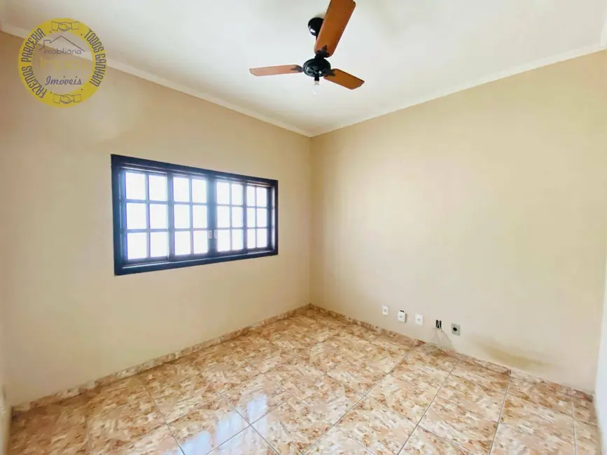 Foto 6 de Casa com 3 quartos à venda, 250m2 em Sao Jose Dos Campos - SP