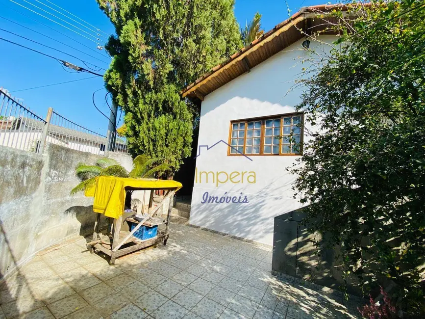 Foto 2 de Casa com 3 quartos à venda, 245m2 em Sao Jose Dos Campos - SP