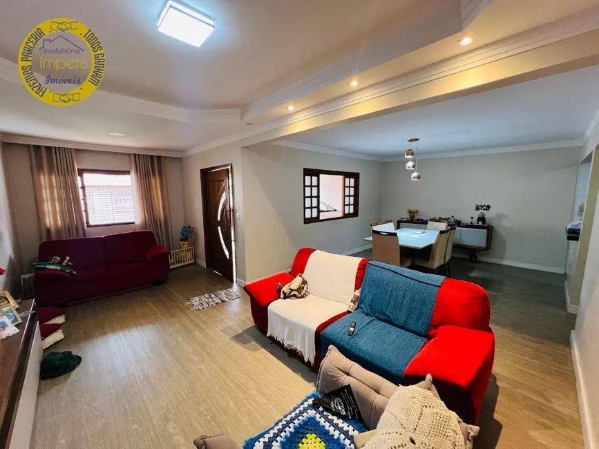 Foto 1 de Casa com 3 quartos à venda, 250m2 em Sao Jose Dos Campos - SP