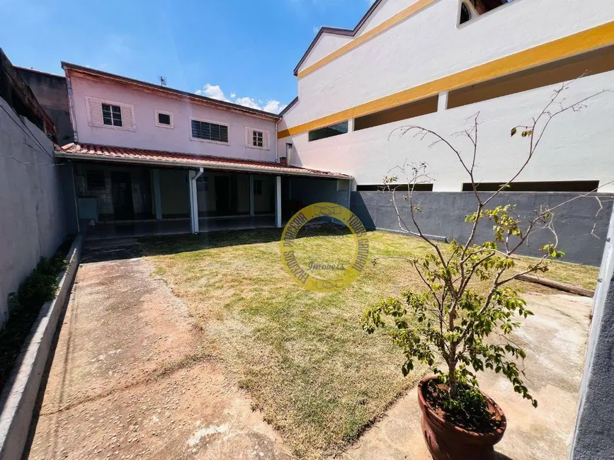 Foto 4 de Sobrado com 3 quartos para alugar, 250m2 em Sao Jose Dos Campos - SP