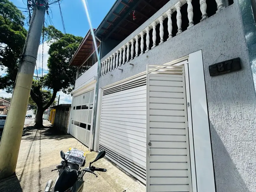 Sobrado com 3 quartos para alugar, 125m2 em Sao Jose Dos Campos - SP - imagem 2 Foto 2 de Sobrado com 3 quartos para alugar, 125m2 em Sao Jose Dos Campos - SP