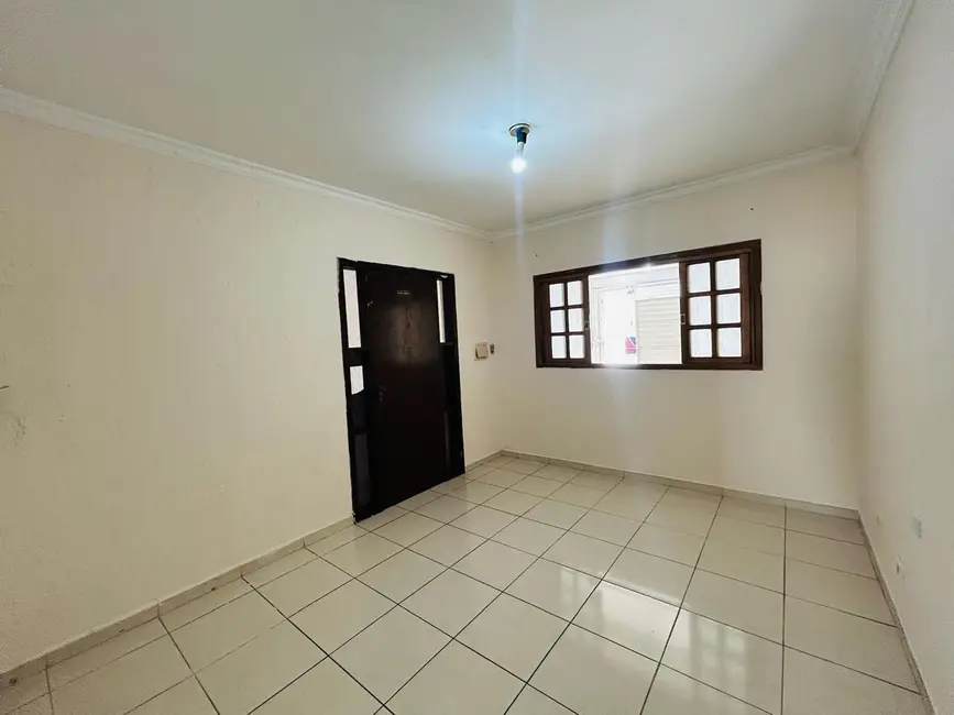 Sobrado com 3 quartos para alugar, 125m2 em Sao Jose Dos Campos - SP - imagem 6 Foto 6 de Sobrado com 3 quartos para alugar, 125m2 em Sao Jose Dos Campos - SP
