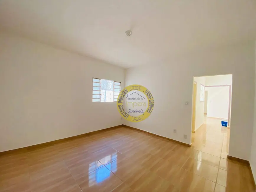 Foto 8 de Casa com 2 quartos para alugar, 150m2 em Sao Jose Dos Campos - SP
