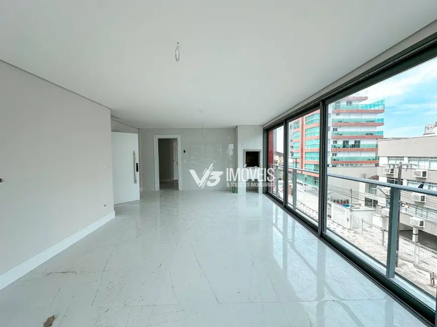 Foto 5 de Apartamento com 3 quartos à venda, 175m2 em Matinhos - PR