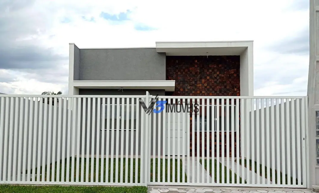 Foto 3 de Casa com 2 quartos à venda, 100m2 em Matinhos - PR