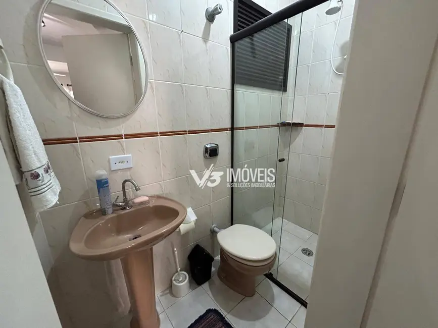 Apartamento com 3 quartos à venda, 129m2 em Matinhos - PR - imagem 4 Foto 4 de Apartamento com 3 quartos à venda, 129m2 em Matinhos - PR
