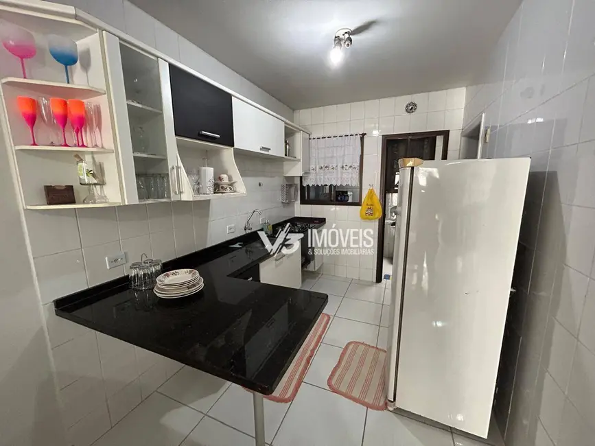 Apartamento com 3 quartos à venda, 129m2 em Matinhos - PR - imagem 5 Foto 5 de Apartamento com 3 quartos à venda, 129m2 em Matinhos - PR