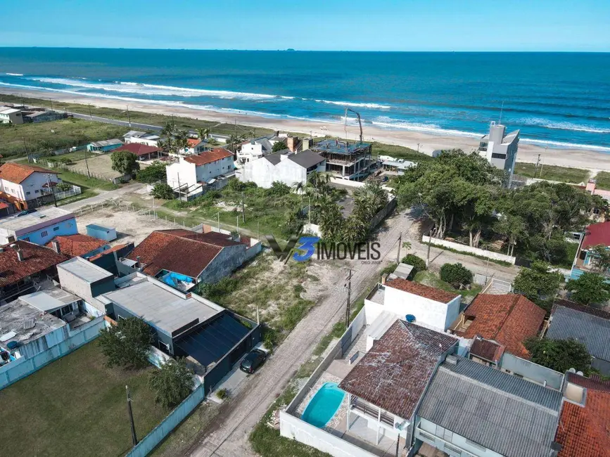 Foto 2 de Casa com 3 quartos à venda, 370m2 em Matinhos - PR