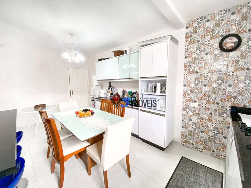 Foto 7 de Casa com 3 quartos à venda, 330m2 em Matinhos - PR