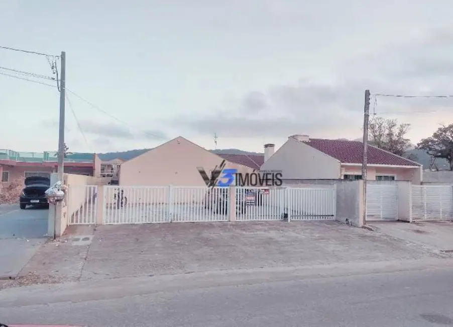 Foto 1 de Casa com 2 quartos à venda, 102m2 em Matinhos - PR