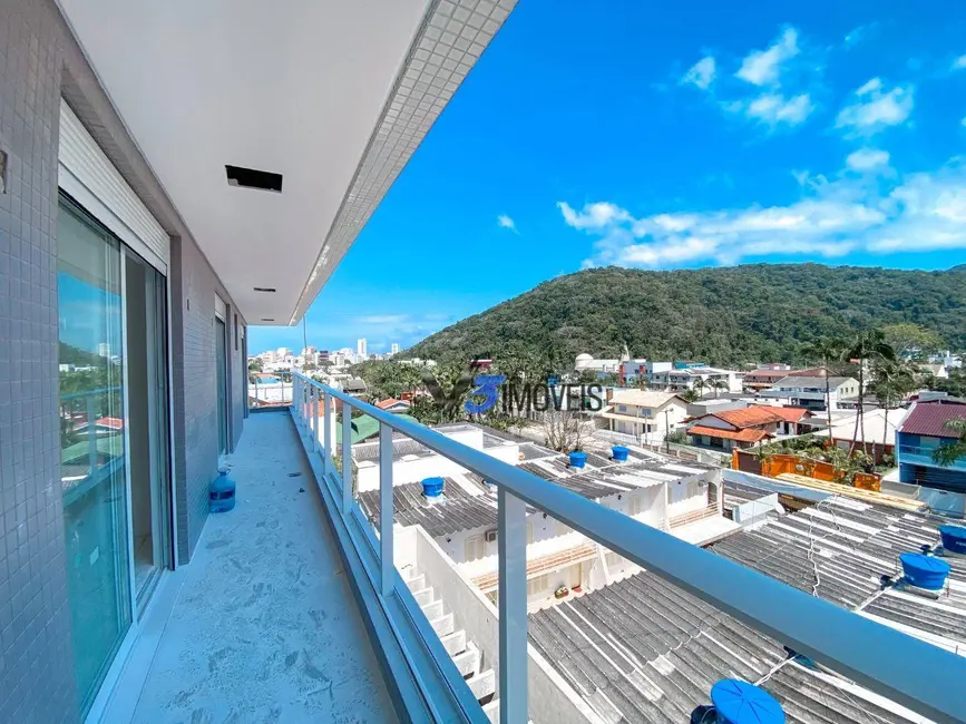 Foto 8 de Cobertura com 4 quartos à venda, 315m2 em Centro, Matinhos - PR