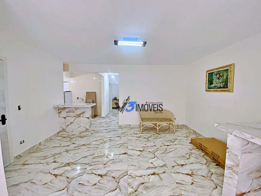 Apartamento com 2 quartos à venda, 81m2 em Matinhos - PR - imagem 3 Foto 3 de Apartamento com 2 quartos à venda, 81m2 em Matinhos - PR