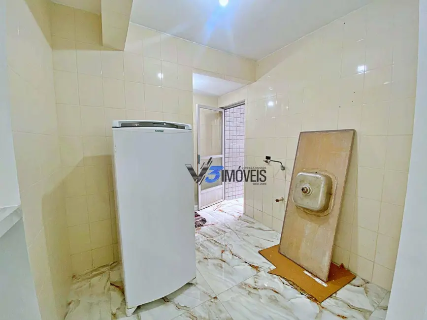 Apartamento com 2 quartos à venda, 81m2 em Matinhos - PR - imagem 9 Foto 9 de Apartamento com 2 quartos à venda, 81m2 em Matinhos - PR