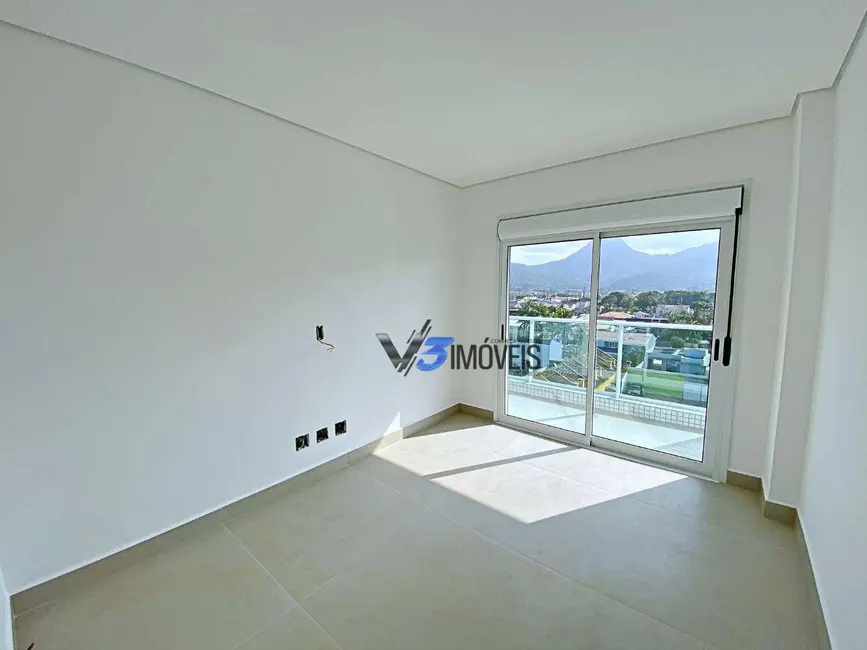 Foto 9 de Cobertura com 3 quartos à venda, 228m2 em Matinhos - PR