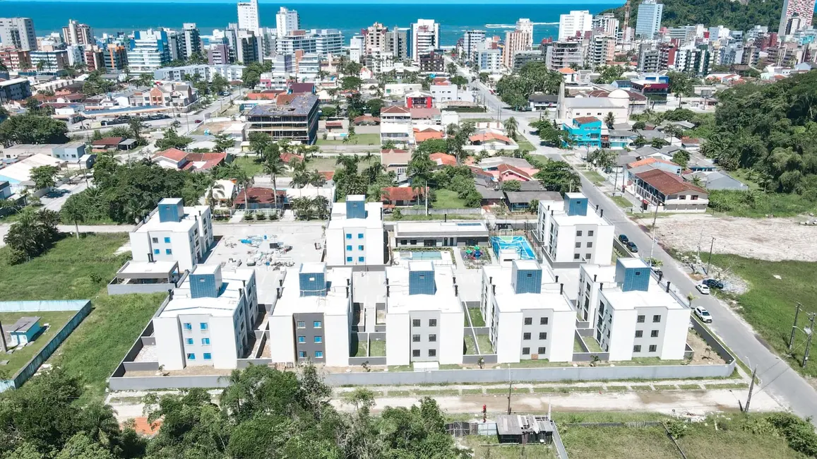 Foto 2 de Apartamento com 2 quartos à venda, 48m2 em Matinhos - PR