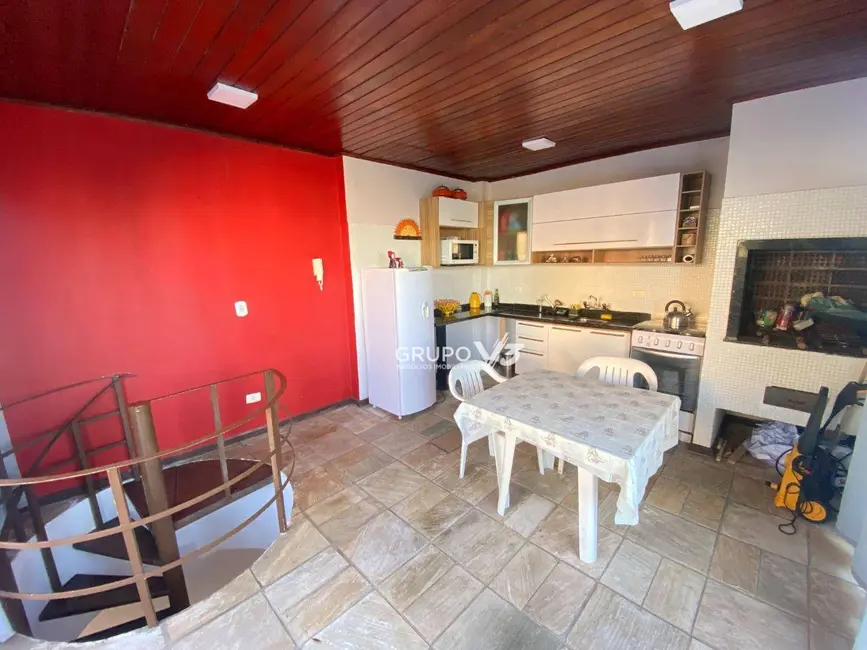 Cobertura com 2 quartos à venda, 123m2 em Centro, Matinhos - PR - imagem 7 Foto 7 de Cobertura com 2 quartos à venda, 123m2 em Centro, Matinhos - PR