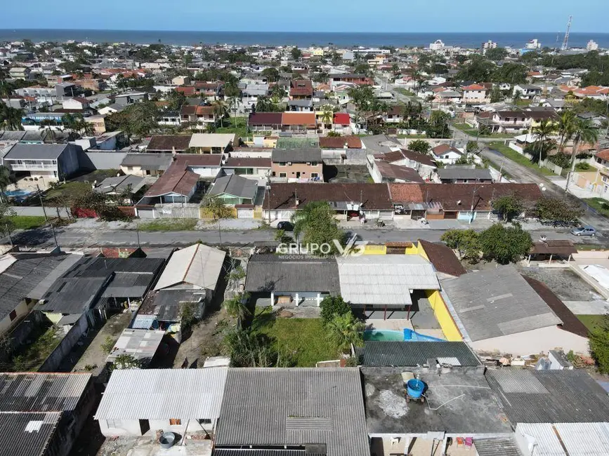 Foto 3 de Casa com 2 quartos à venda, 360m2 em Matinhos - PR