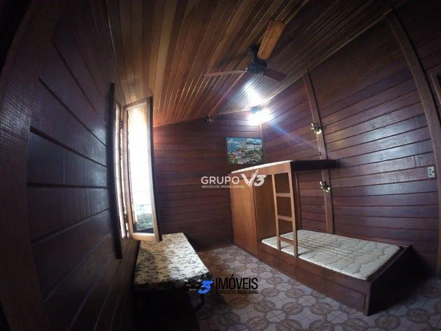 Casa com 2 quartos à venda, 336m2 em Guaratuba - PR - imagem 9 Foto 9 de Casa com 2 quartos à venda, 336m2 em Guaratuba - PR