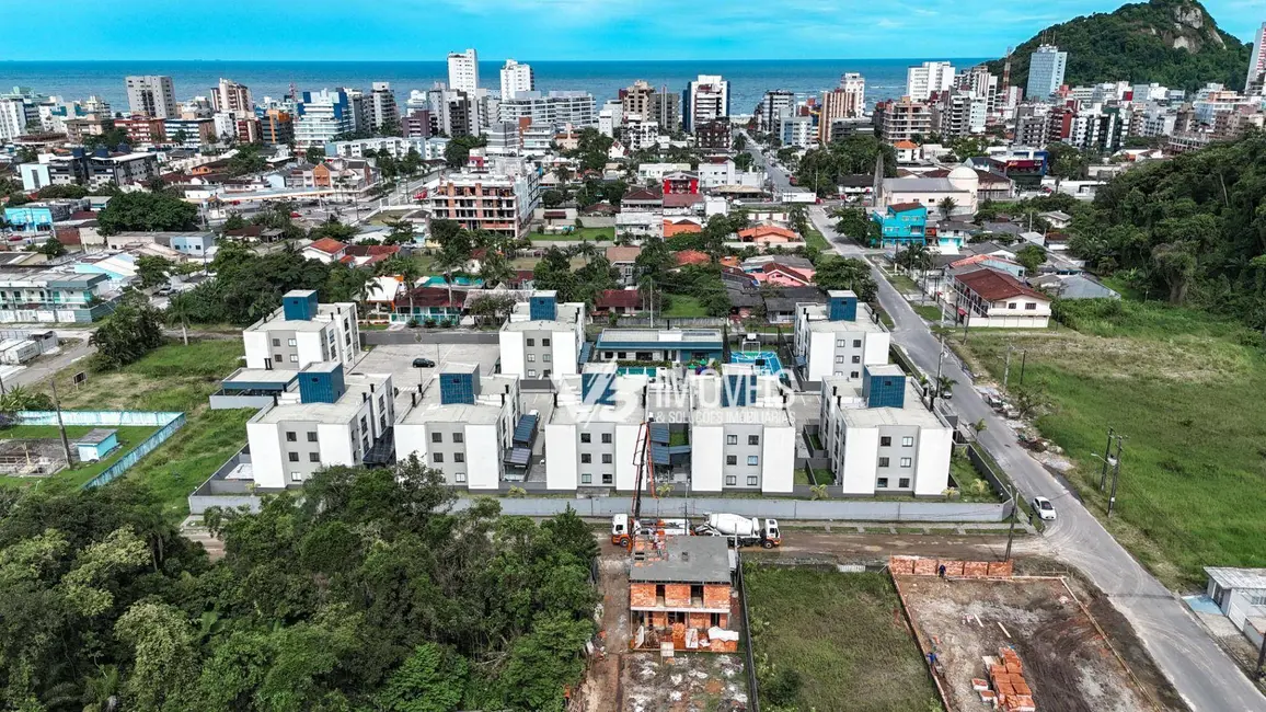 Foto 2 de Sobrado com 2 quartos à venda, 64m2 em Matinhos - PR