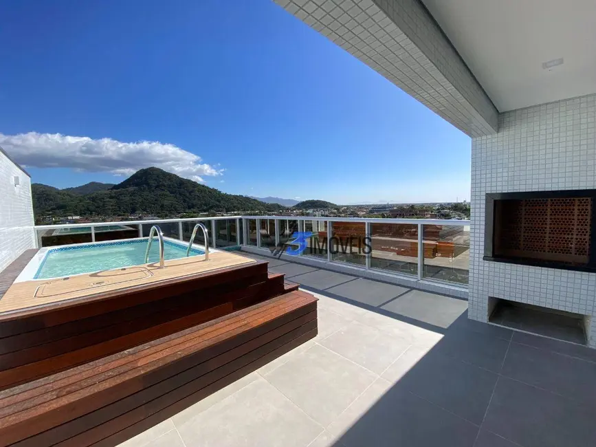 Foto 9 de Cobertura com 3 quartos à venda, 168m2 em Matinhos - PR
