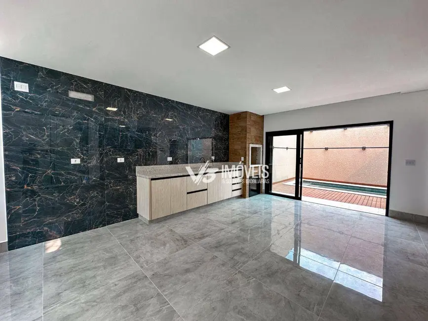 Foto 6 de Sobrado com 4 quartos à venda, 162m2 em Matinhos - PR