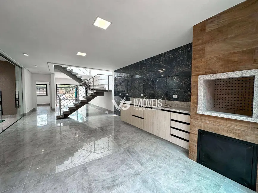 Foto 9 de Sobrado com 4 quartos à venda, 162m2 em Matinhos - PR