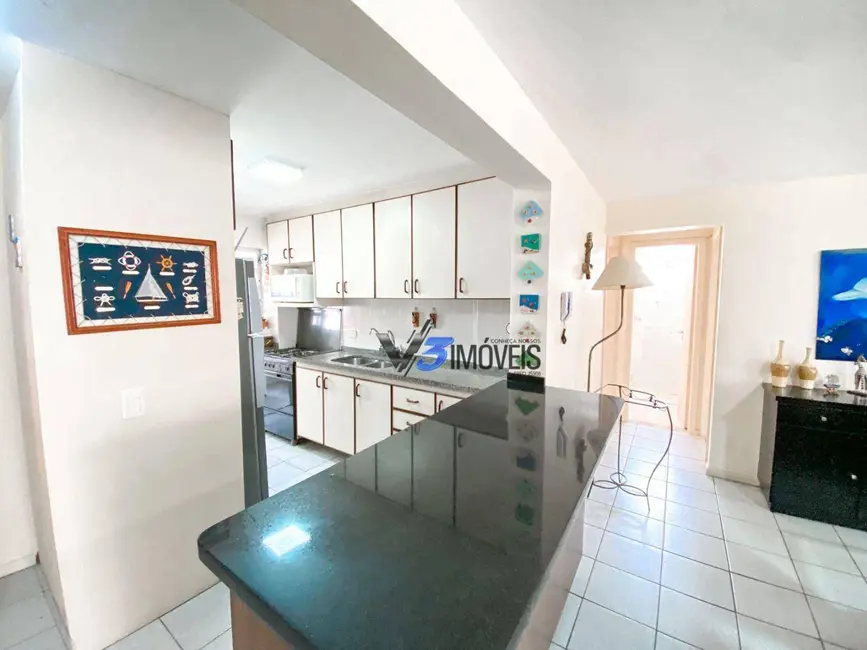 Foto 5 de Apartamento com 3 quartos à venda, 177m2 em Matinhos - PR