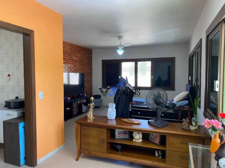 Foto 5 de Sobrado com 8 quartos à venda, 336m2 em Matinhos - PR