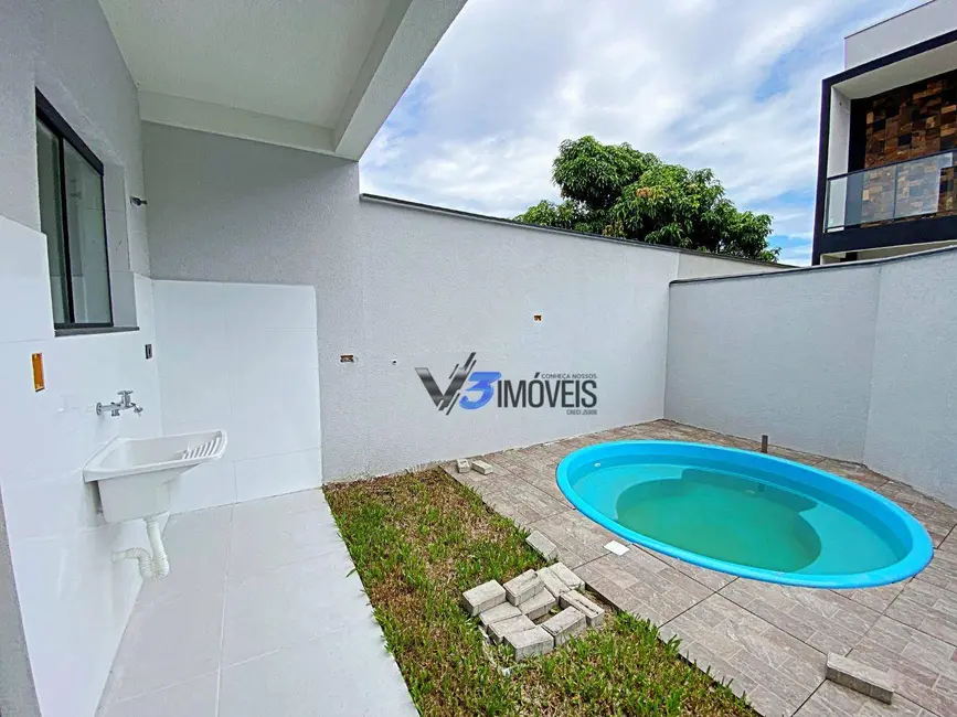 Foto 8 de Sobrado com 3 quartos à venda, 97m2 em Matinhos - PR