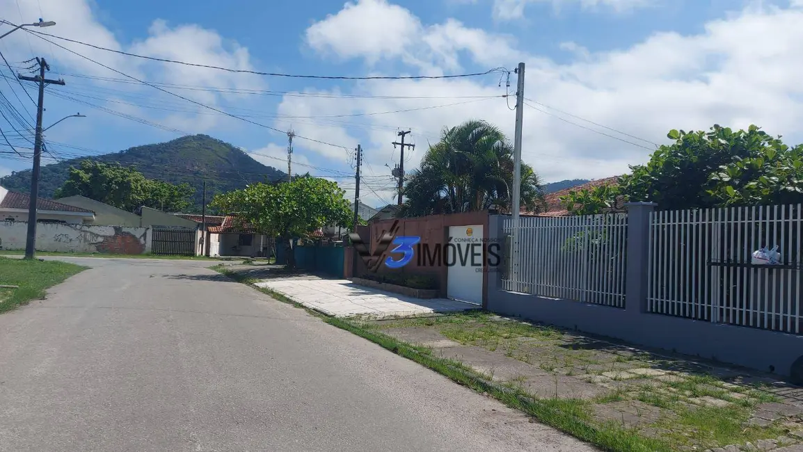 Foto 4 de Casa com 3 quartos à venda, 364m2 em Matinhos - PR