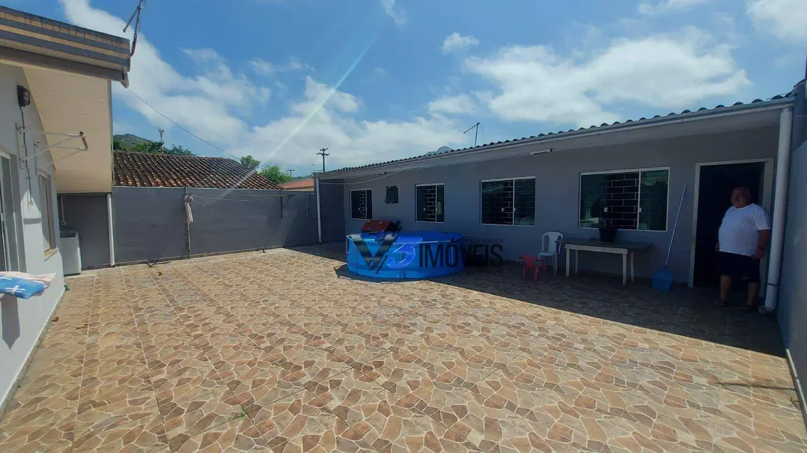 Foto 8 de Casa com 3 quartos à venda, 364m2 em Matinhos - PR