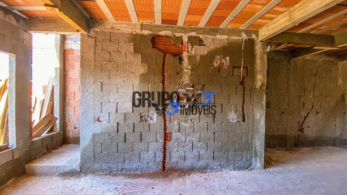 Foto 3 de Sobrado com 3 quartos à venda, 410m2 em Matinhos - PR