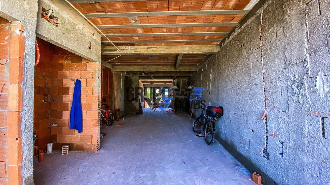 Foto 6 de Sobrado com 3 quartos à venda, 410m2 em Matinhos - PR