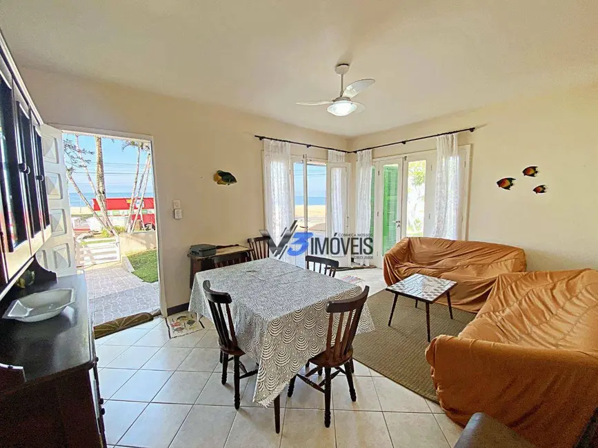 Foto 4 de Sobrado à venda, 168m2 em Matinhos - PR