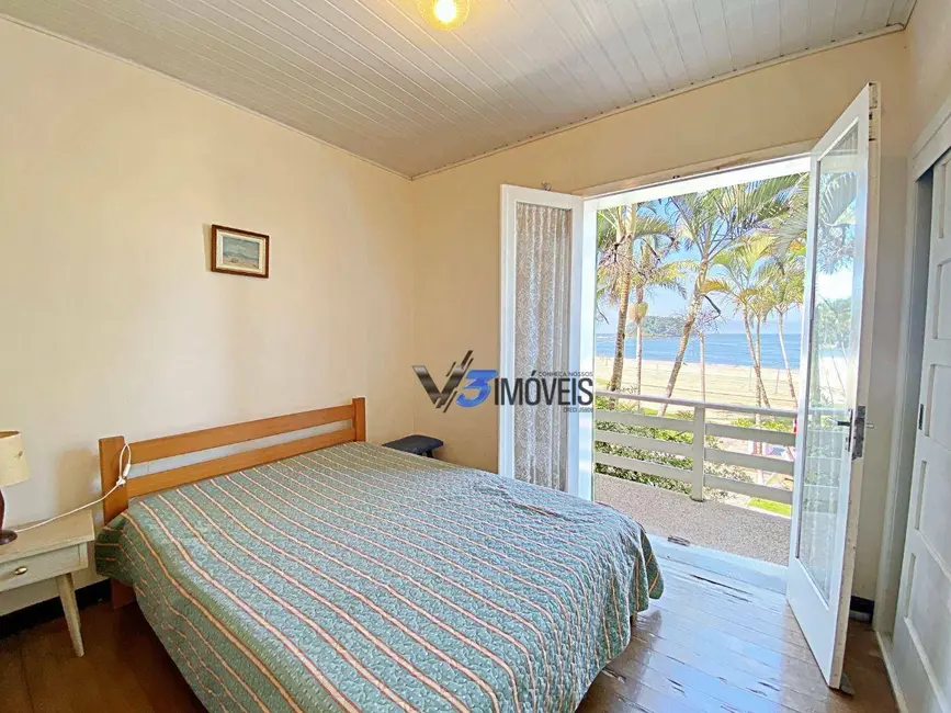 Foto 16 de Sobrado à venda, 168m2 em Matinhos - PR