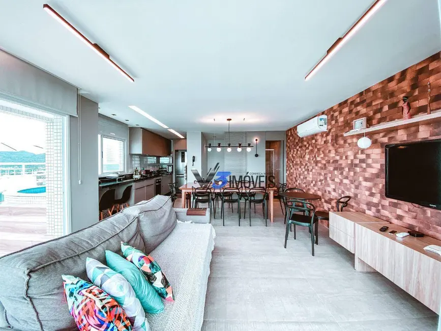 Cobertura com 4 quartos à venda, 266m2 em Centro, Matinhos - PR - imagem 4 Foto 4 de Cobertura com 4 quartos à venda, 266m2 em Centro, Matinhos - PR