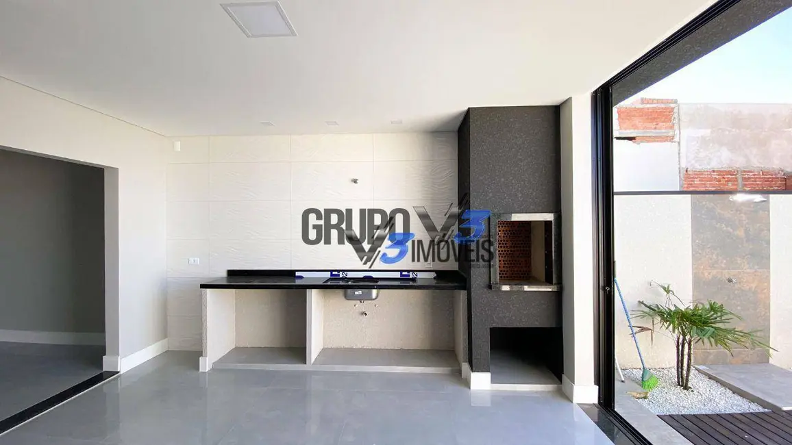 Foto 7 de Sobrado com 3 quartos à venda, 410m2 em Matinhos - PR