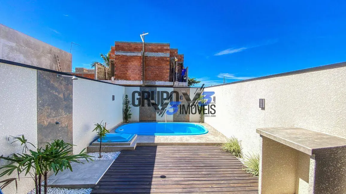 Foto 9 de Sobrado com 3 quartos à venda, 410m2 em Matinhos - PR